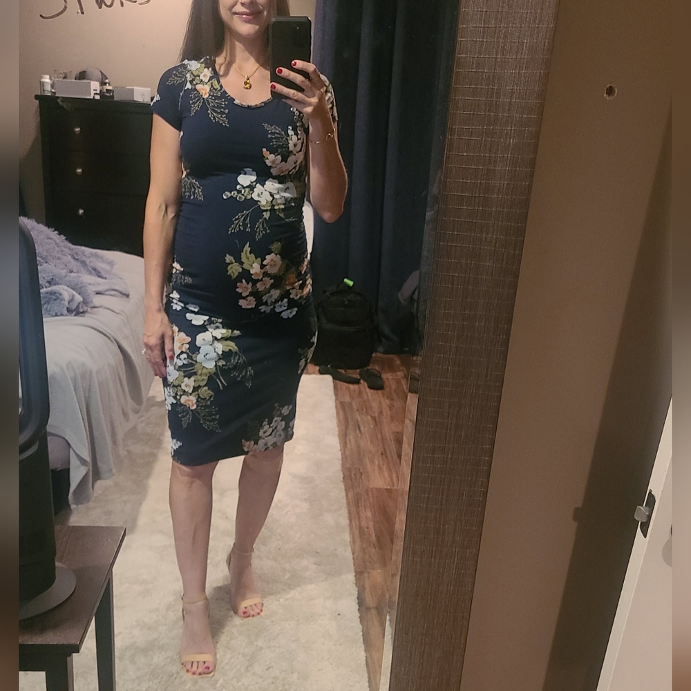 Isabel Maternity by Ingrid & Isabel Navy Floral Dress
